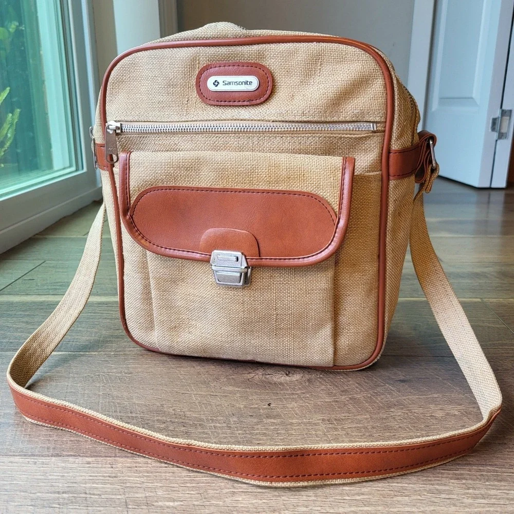 Samsonite Vintage Tan Canvas Crossbody Messenger Bag Brown Trim Travel Pouch